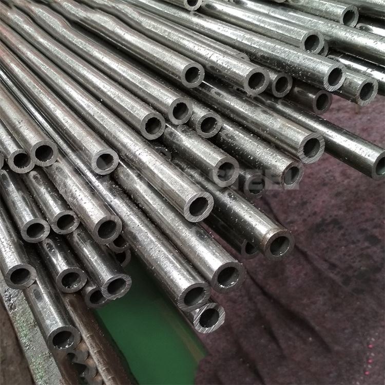 ST52 Carbon Steel Pajp mingħajr saldatura